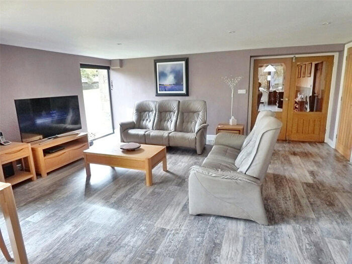3 Bedroom Detached House For Sale In Arncliffe, Skipton, BD23