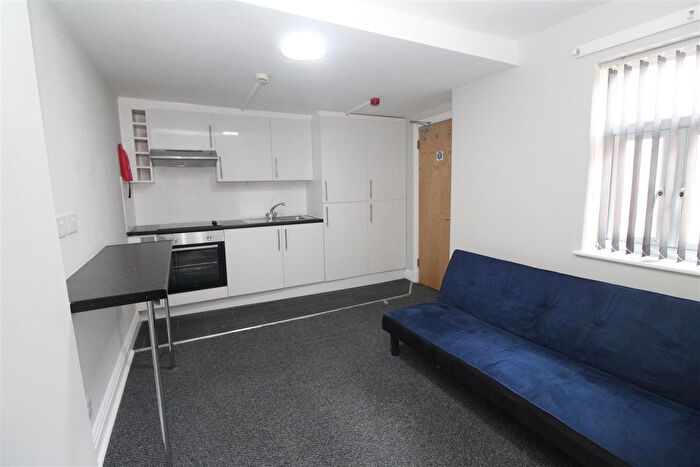 1 Bedroom Flat To Rent In Lower Cathedral Road, Cardiff, CF11