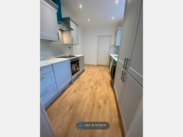 3 Bedroom Terraced House To Rent In Bradbourne Road, Grays, RM17