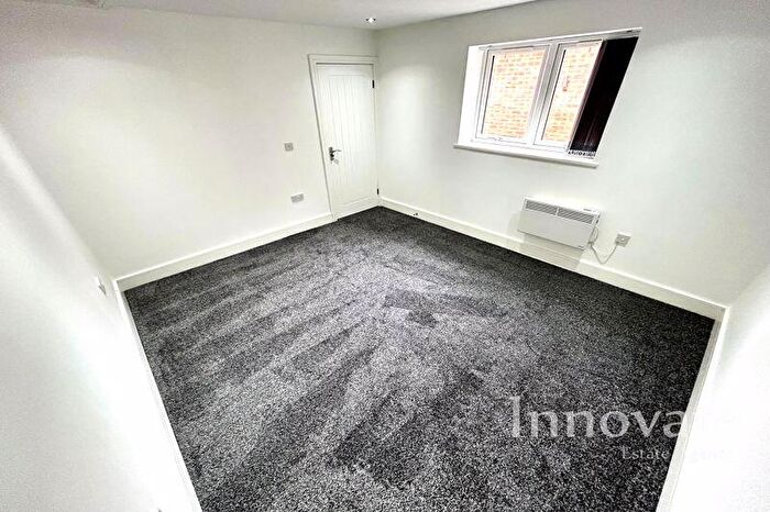 1 Bedroom Flat To Rent In Hallam Street, West Bromwich, B71