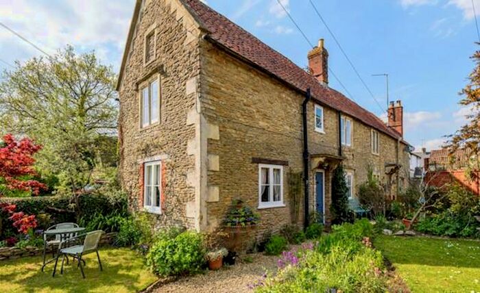 2 Bedroom End Of Terrace House To Rent In High Street, Sutton Benger., SN15