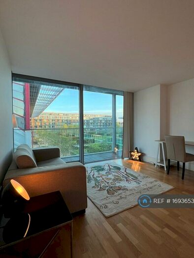 2 Bedroom Flat To Rent In Highbury Stadium Square, London, N5