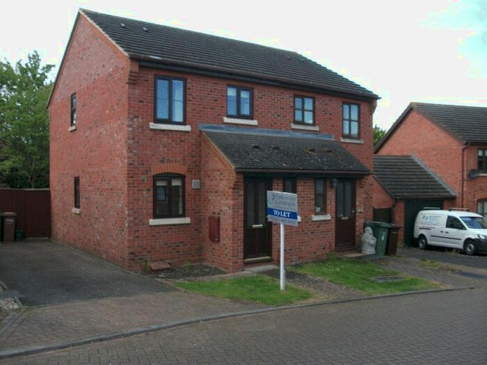 2 Bedroom Terraced House To Rent In Wenlock Close, Didcot OX11