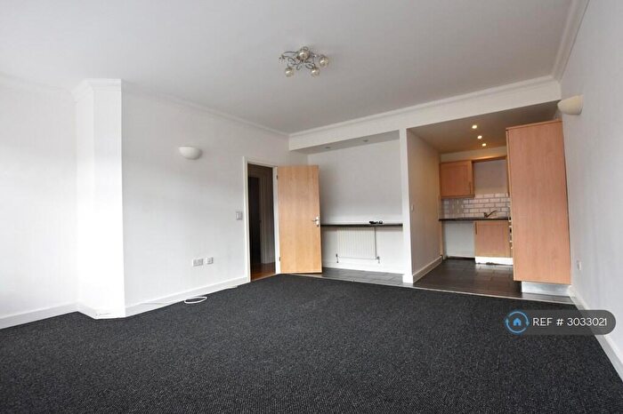 3 Bedroom Flat To Rent In Guildford Street, Luton, LU1