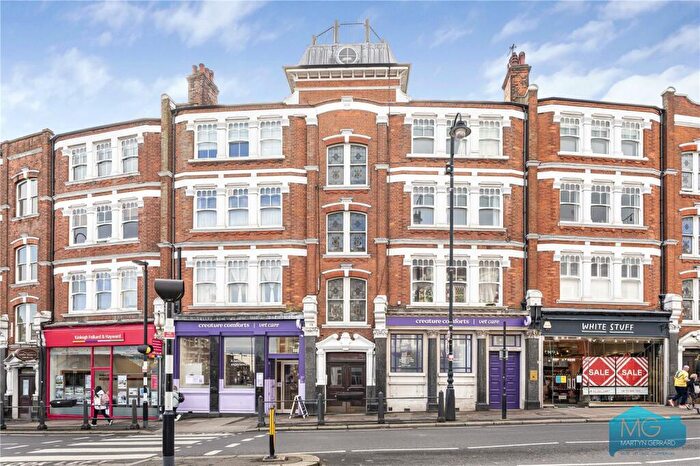 3 Bedroom Apartment For Sale In Muswell Hill Broadway, London, N10