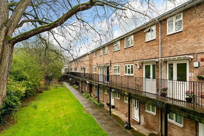 2 Bedroom Maisonette To Rent In Figtree Hill, Hemel Hempstead, HP2