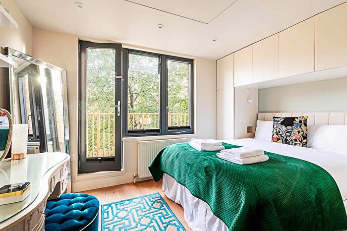 1 Bedroom Flat To Rent In Tavistock Crescent, London, London, W11