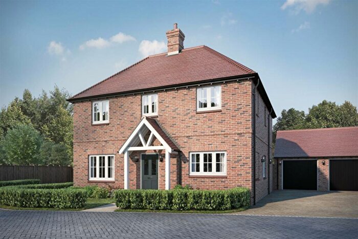 4 Bedroom Detached House For Sale In Tring Road, Wilstone, Tring, HP23
