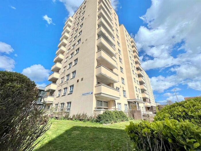 1 Bedroom Flat To Rent In Warwick Mount, Montague Street, Brighton, BN2