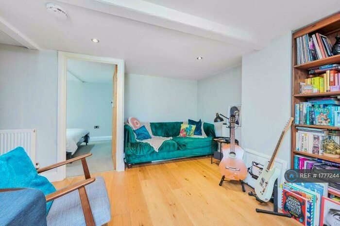 1 Bedroom Flat To Rent In Salehurst Road, London, SE4
