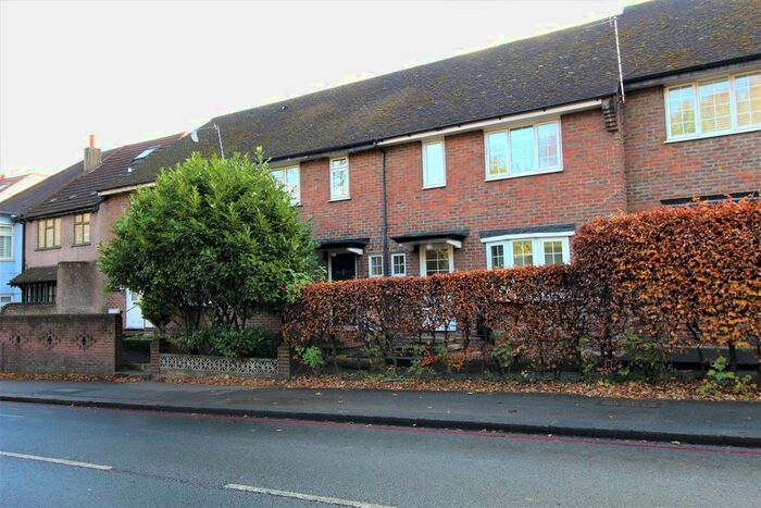 2 Bedroom Terraced House To Rent In Pound Street, Carshalton SM5