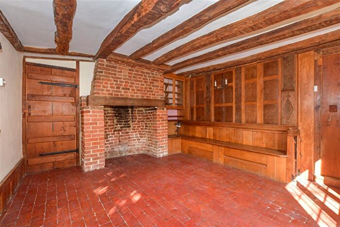 2 Bedroom Semi-detached House For Sale In Headcorn Road, Smarden, Kent, TN27