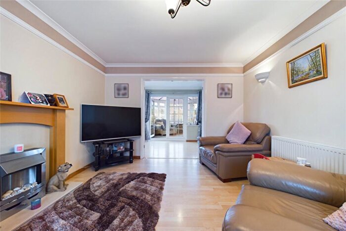 5 Bedroom Detached House For Sale In Fairwater Drive, Woodley, Reading, Berkshire, RG5