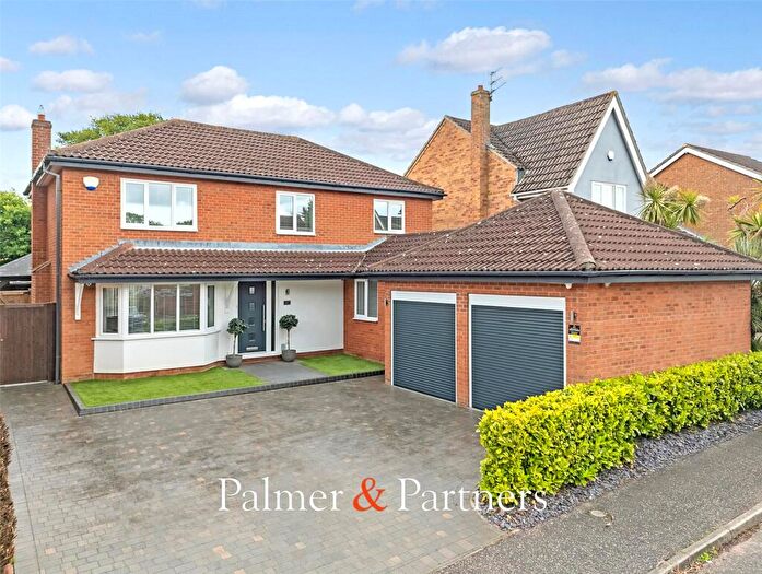 4 Bedroom Detached House For Sale In Raycliff Avenue, Clacton-on-Sea, Essex, CO15