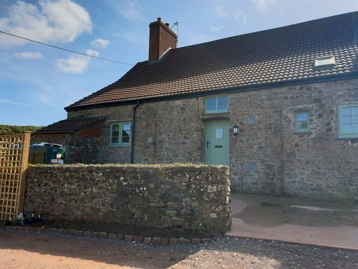 3 Bedroom House To Rent In Chevithorne, Tiverton, EX16