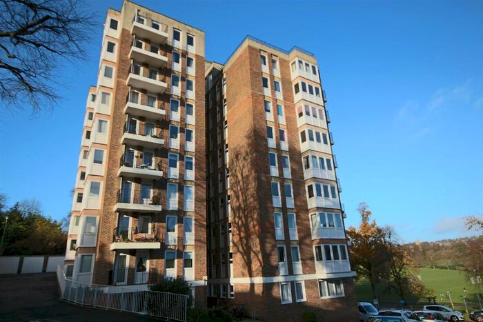 2 Bedroom Flat To Rent In Grange Close, Brighton, BN1