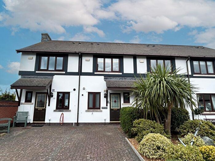 2 Bedroom Town House For Sale In Beacons Way, Conwy, LL32