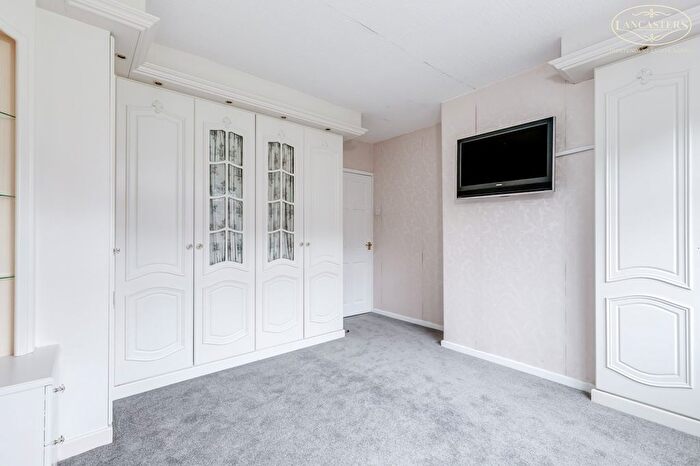 2 Bedroom Semi-Detached House For Sale In Hillside Avenue, Blackrod, Bolton, BL6