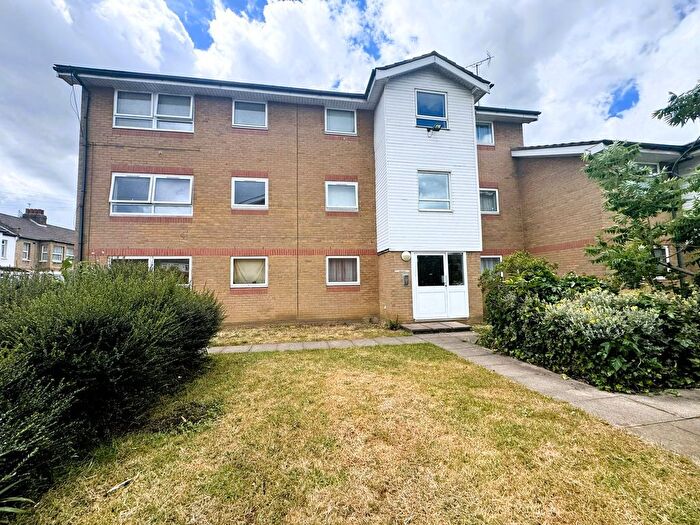 1 Bedroom Flat For Sale In Tilbury Road, East Ham, London, E6