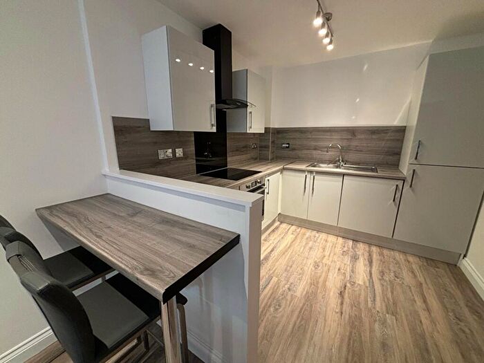 2 Bedroom Apartment To Rent In The Mint, B18