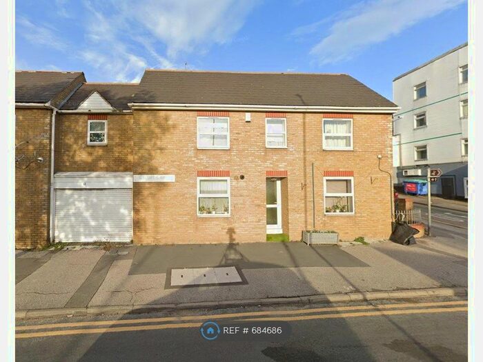 3 Bedroom Terraced House To Rent In Chapel Court, Margate, CT9