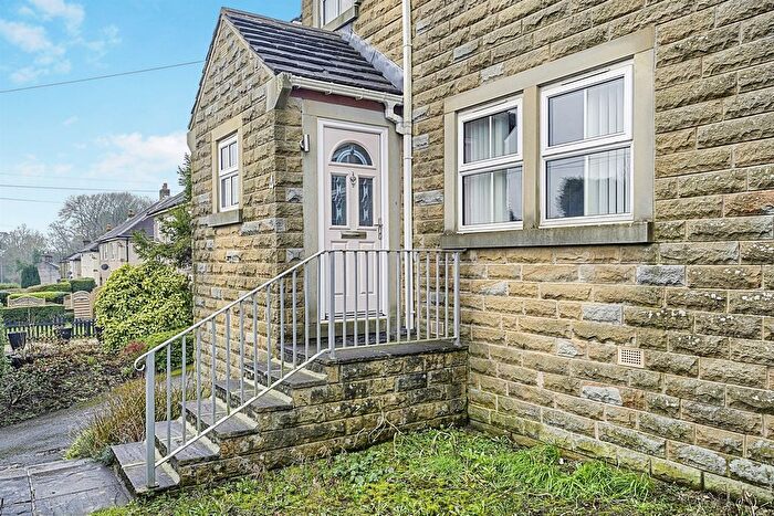 3 Bedroom Detached House For Sale In St. Matthews Court, Northowram, Halifax, HX3