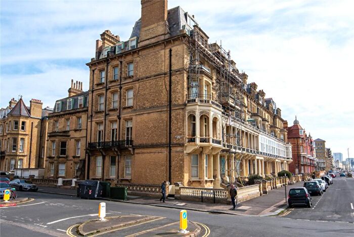 2 Bedroom Apartment To Rent In Kings Gardens, Hove, East Sussex, BN3