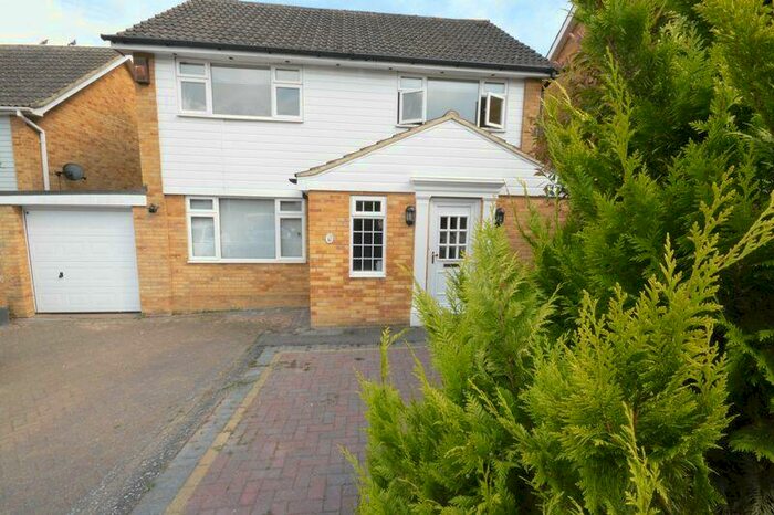 4 Bedroom Detached House To Rent In Langdale Rise, Maidstone, ME16