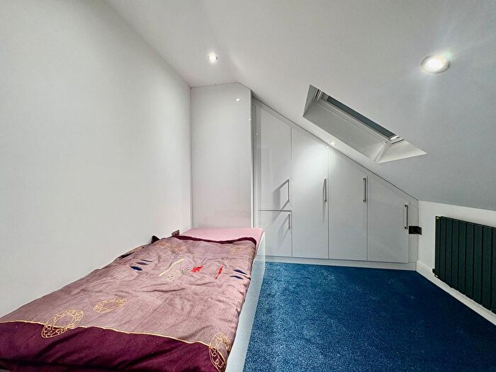 1 Bedroom Flat To Rent In Rushdene Close, Northolt, UB5
