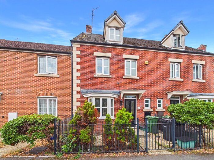 4 Bedroom Detached House For Sale In Valley Gardens Kingsway, Quedgeley, Gloucester, Gloucestershire, GL2