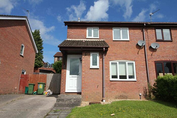 3 Bedroom Semi-Detached House To Rent In Clos Creyr, Llantwit Fardre, CF38
