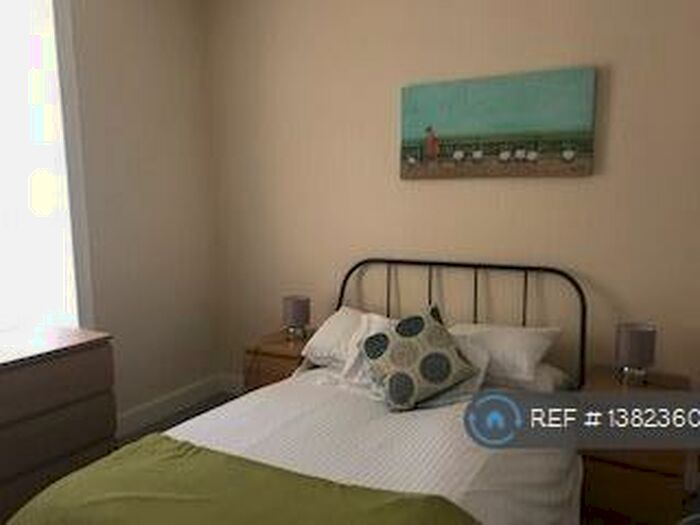 1 Bedroom Flat To Rent In Chapel Street, Aberdeen, AB10