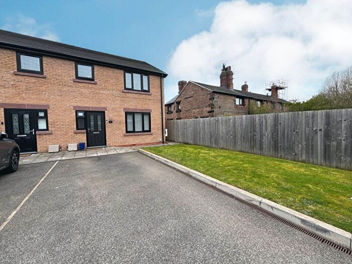 3 Bedroom Semi Detached House For Sale In Littlebrook Lane, Brookhaven, L32