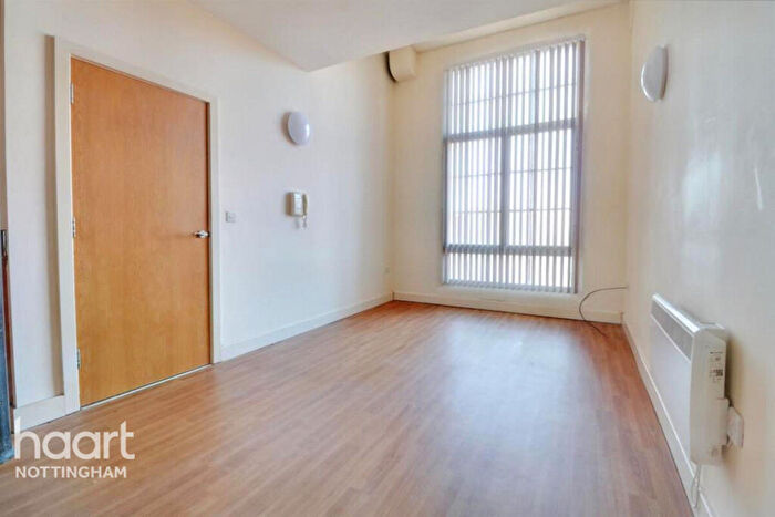 2 Bedroom Apartment To Rent In Hartley Road, Nottingham, NG7