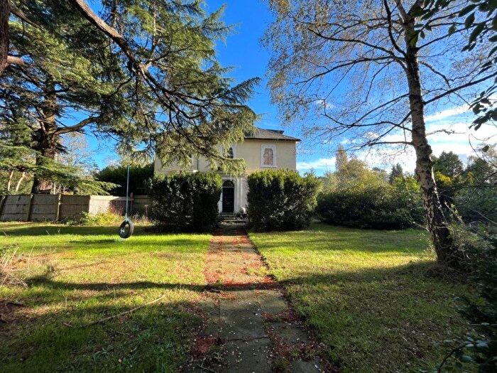 8 Bedroom Detached House For Sale In Ganwick, Barnet, EN5