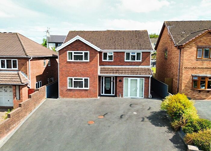 4 Bedroom Detached House For Sale In Swn Yr Afon, Kenfig Hill, CF33
