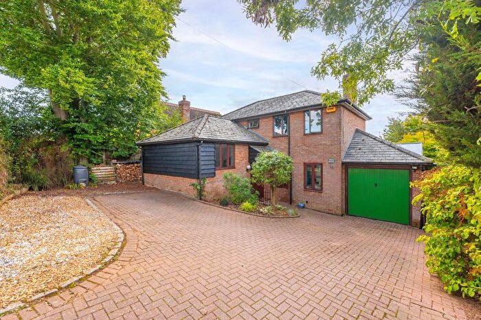 4 Bedroom Detached House For Sale In Soulbury Road, Burcott, Leighton Buzzard, LU7