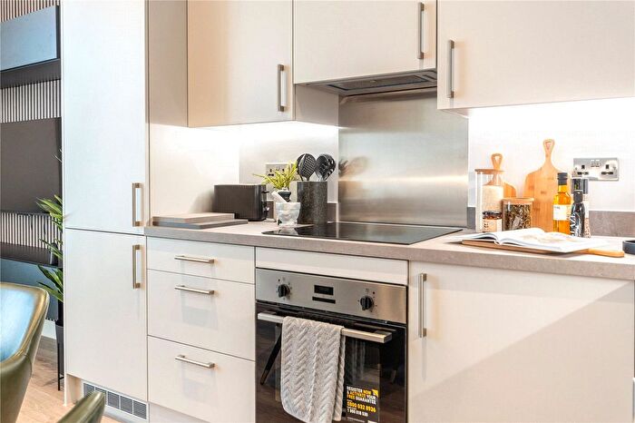 2 Bedroom Flat For Sale In Birmingham, West Midlands, B5