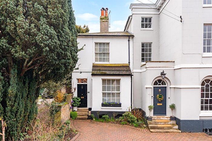 3 Bedroom Semi Detached House For Sale In North Road, Hertford, SG14