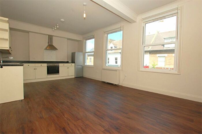 1 Bedroom Flat To Rent In Widmore Road, Bromley, BR1