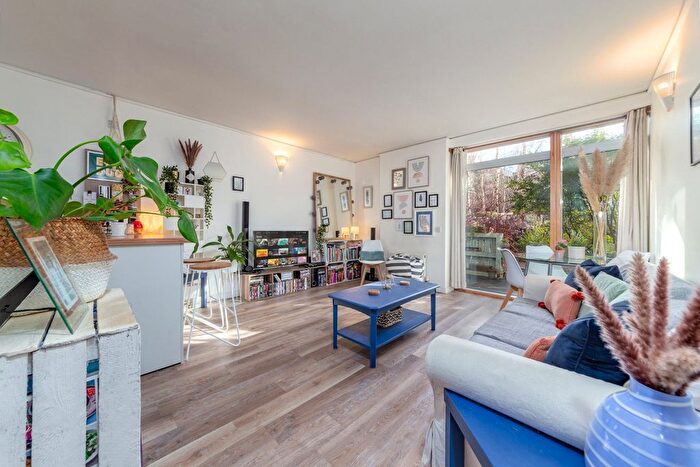 1 Bedroom Flat For Sale In John Harrison Way, Greenwich Peninsula, SE10