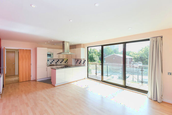 1 Bedroom Apartment To Rent In Westferry Road, London, E14