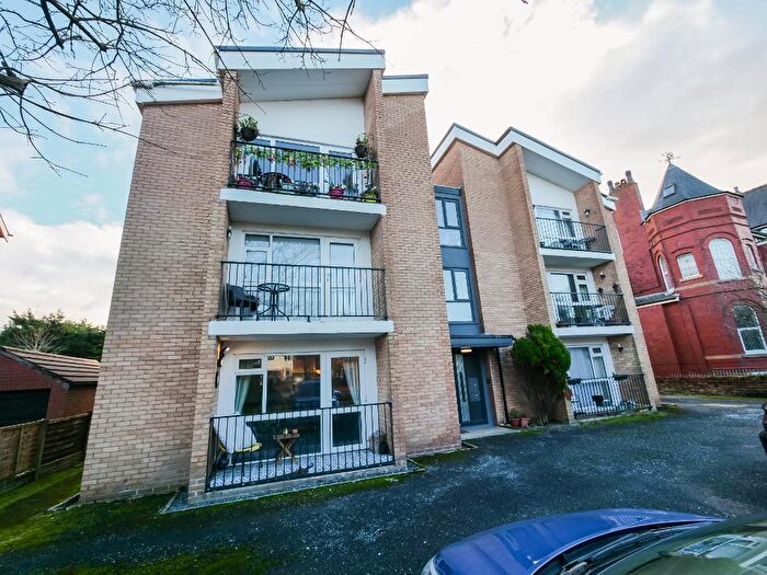 2 Bedroom Apartment For Sale In Cambridge Road, Southport, Merseyside, PR9