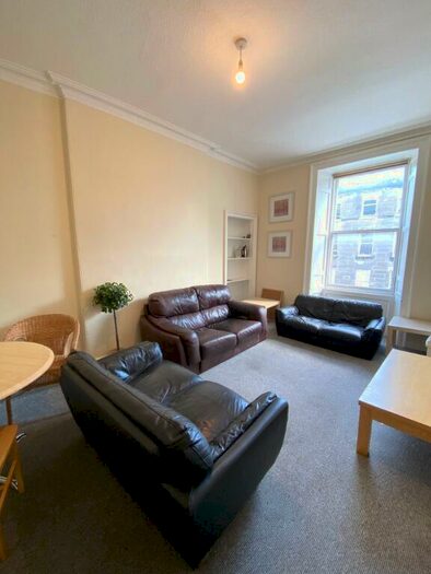 5 Bedroom Flat To Rent In Clerk Street, Newington, Edinburgh, EH8