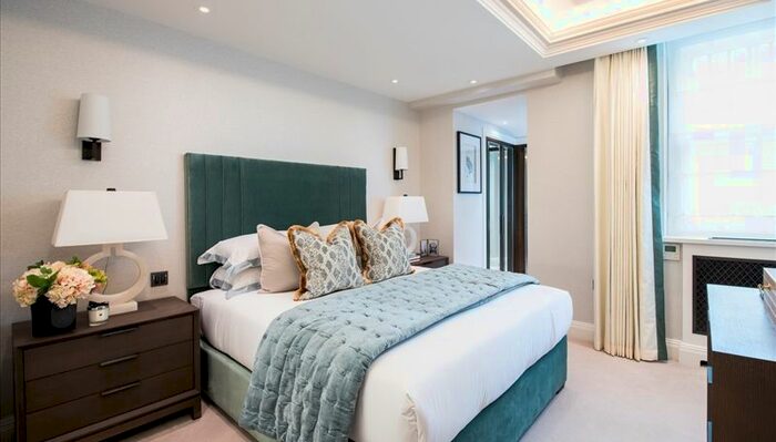 2 Bedroom Flat To Rent In Prince Of Wales Terrace, London, W8