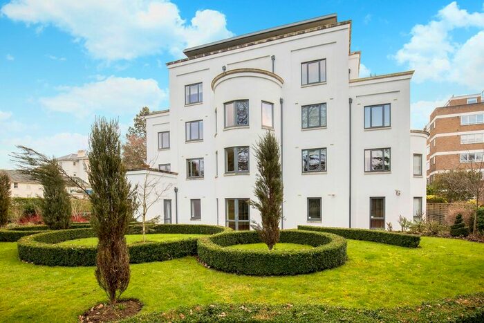 3 Bedroom Flat To Rent In Victoria Place, Cheltenham, GL52