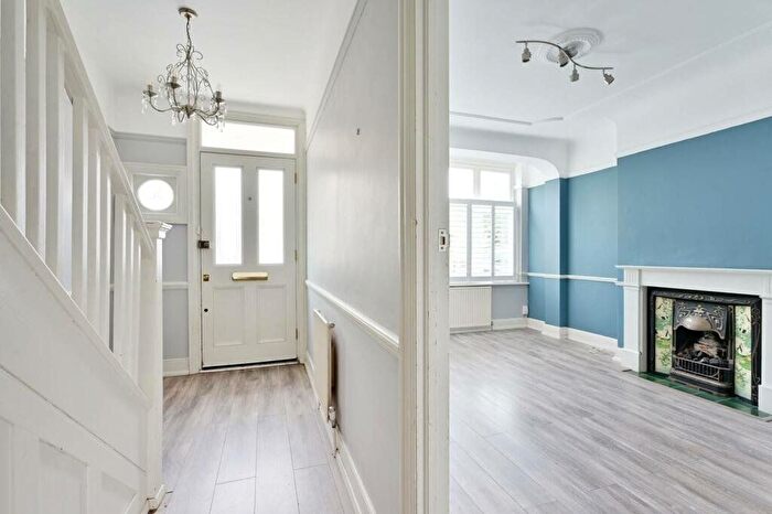 3 Bedroom Terraced House For Sale In Lower Downs Road, Wimbledon Chase, London, SW20