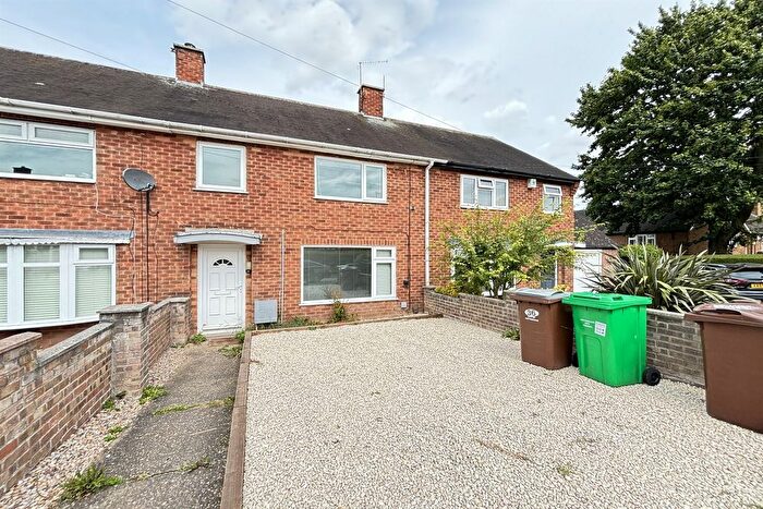 3 Bedroom Terraced House To Rent In Stanesby Rise, Clifton, NG11