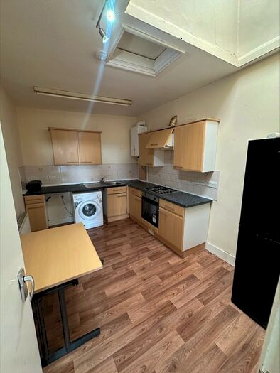 1 Bedroom Flat To Rent In High Road, Ilford, IG3
