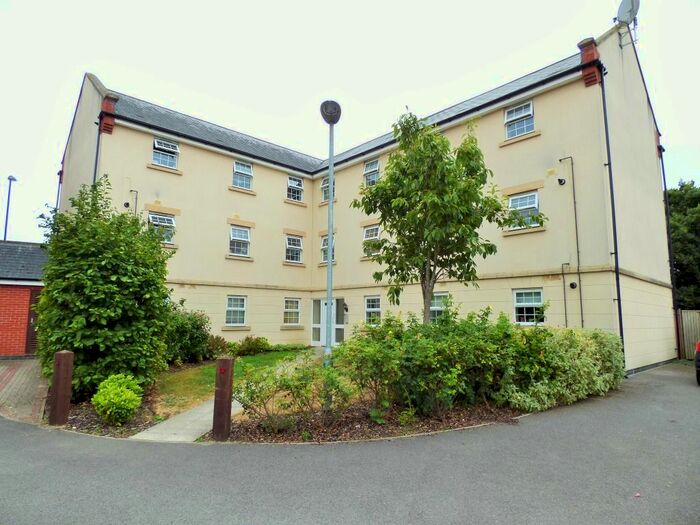2 Bedroom Flat To Rent In Deneb Drive, Oakhurst, Swindon, SN25